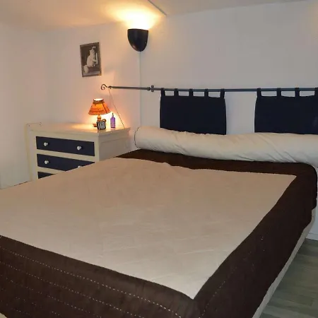 Studio Mezzanine 4 Couchages Avec Climatisation, Terrasse Et Parking A Cavalaire - Fr-1-226B-30 * Cavalaire-sur-Mer